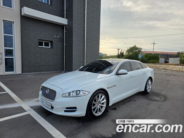 Jaguar XJ 2015