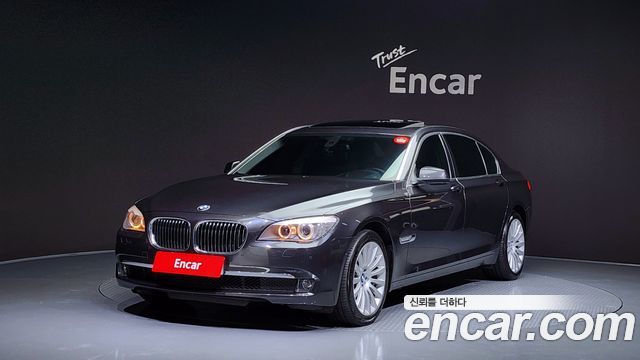 BMW 7-Series 2011