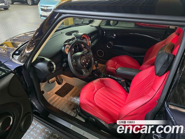 MINI Cooper 2012