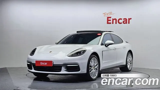 Porsche Panamera 2020