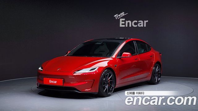 Tesla Model 3 2025
