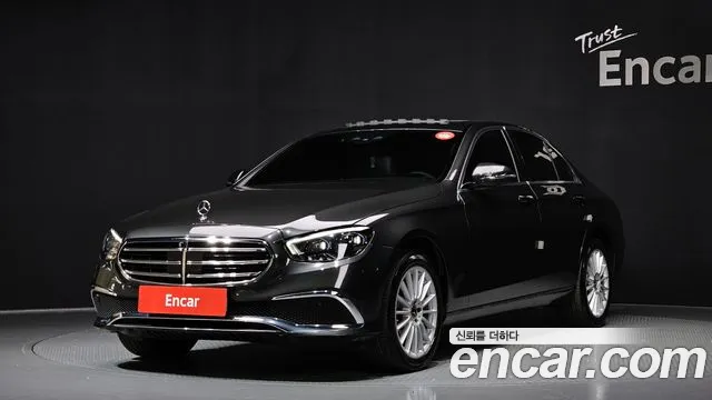 Mercedes-Benz E-Class 2021