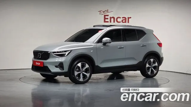 Volvo XC40 2024