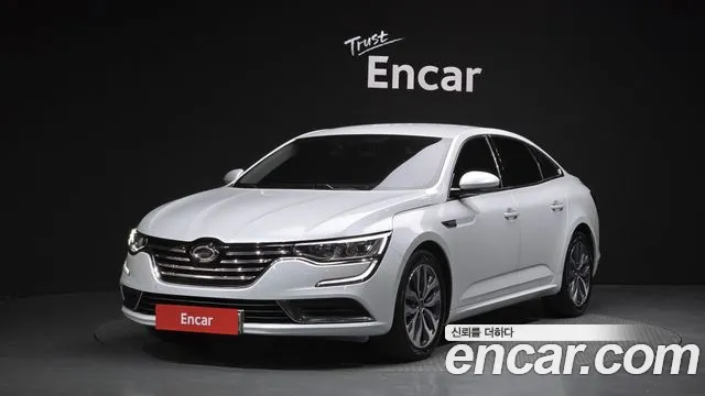 Renault SM6 2016