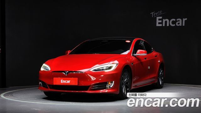 Tesla Model S 2019