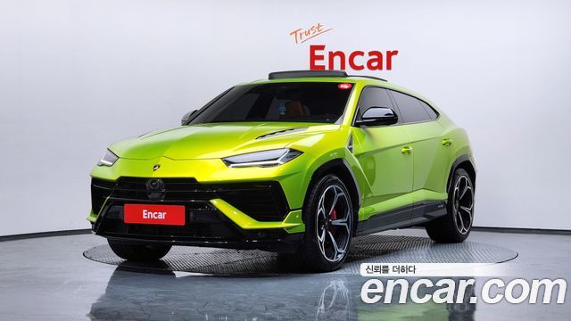 Lamborghini Urus 2024