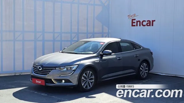 Renault SM6 2016