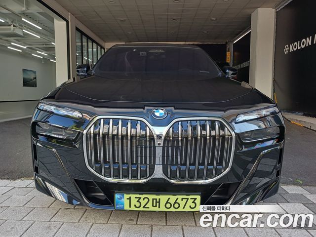 BMW 7-Series 2025