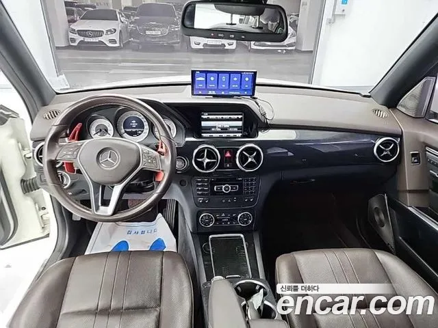 Mercedes-Benz GLK-Class 2012
