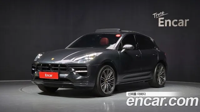 Porsche Macan 2021