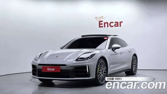 Porsche Panamera 2024