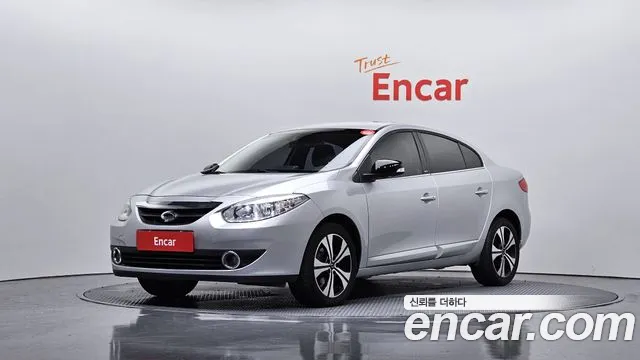 Renault SM3 2012