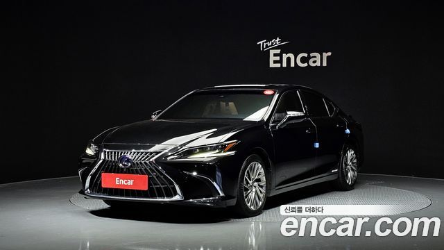 Lexus ES 2022