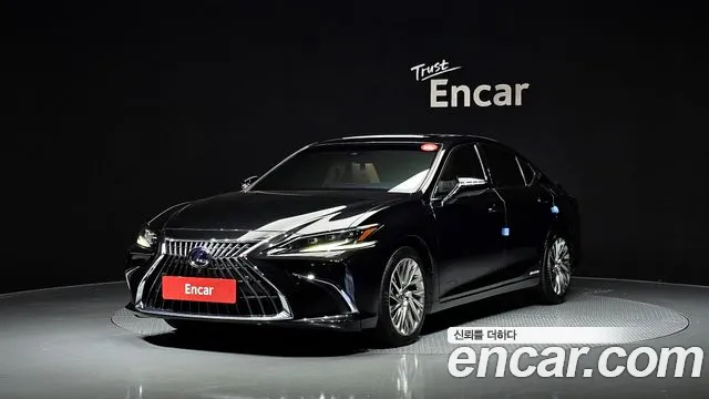Lexus ES 2022