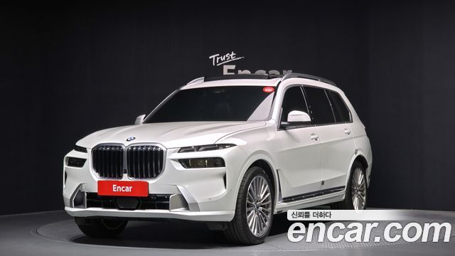 BMW X7 2025