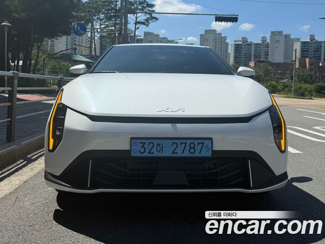 Kia EV4 2025
