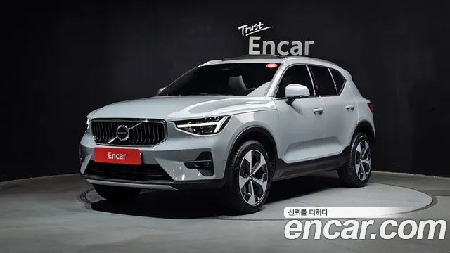 Volvo XC40 2024