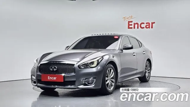 Infiniti Q70 2017