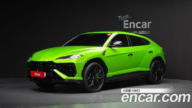 Lamborghini Urus 2025