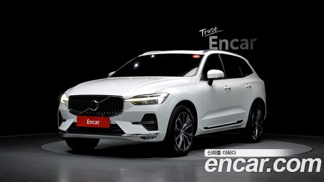 Volvo XC60 2022