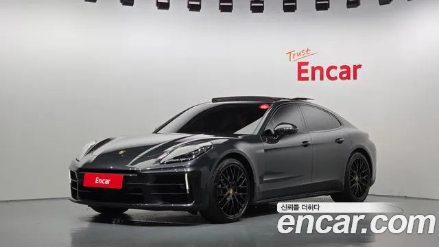 Porsche Panamera 2024