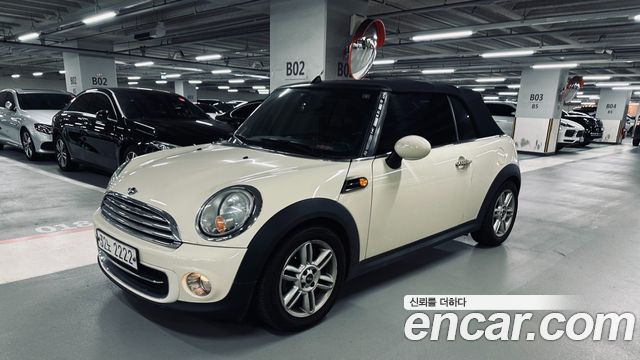 MINI Cooper Convertible 2011