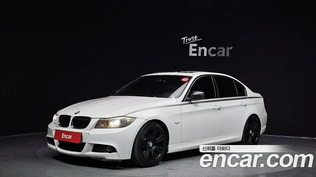 BMW 3-Series 2011