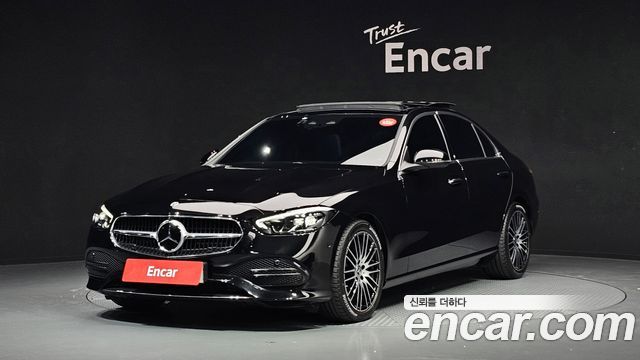 Mercedes-Benz C-Class 2024