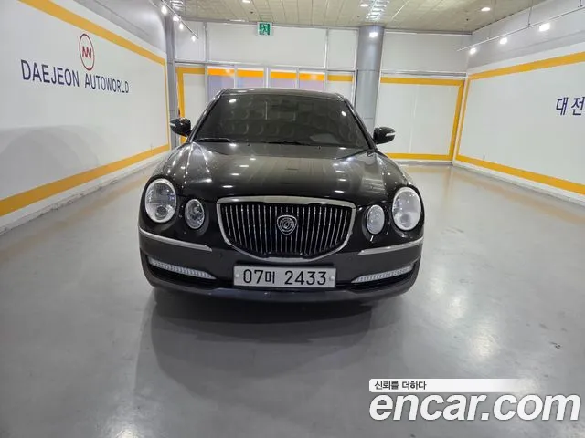 Kia Opirus 2010