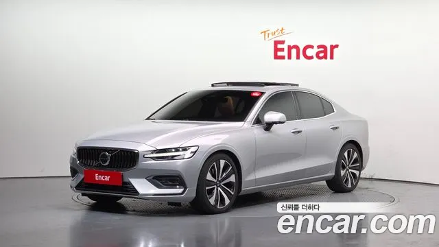 Volvo S60 2022