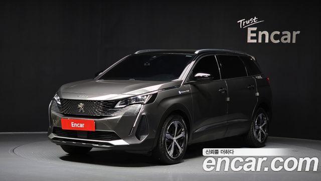 Peugeot 5008 2021