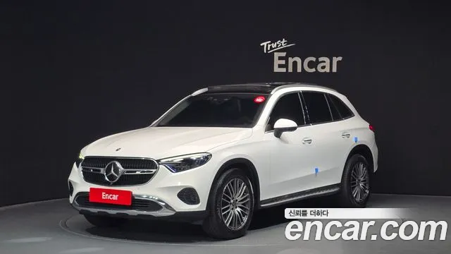 Mercedes-Benz GLC-Class 2023