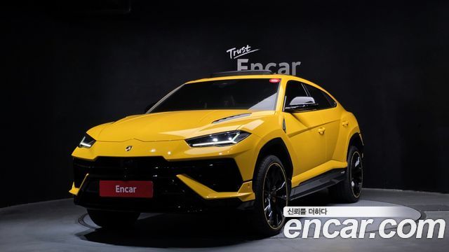 Lamborghini Urus 2024