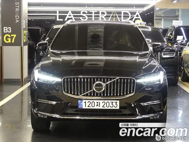 Volvo XC60 2022