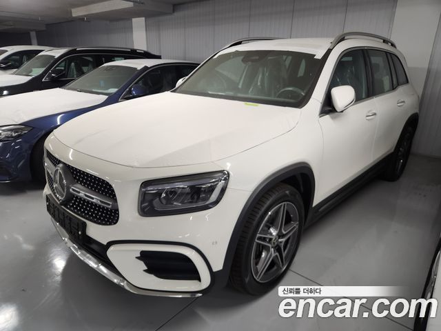 Mercedes-Benz GLB-Class 2025