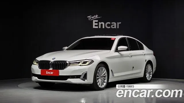 BMW 5-Series 2023