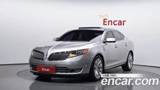 Lincoln MKS 2012