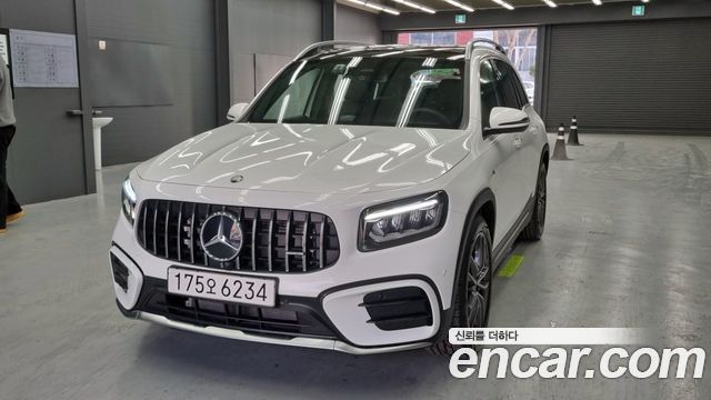 Mercedes-Benz GLB-Class 2025
