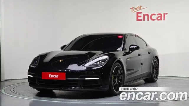 Porsche Panamera 2020