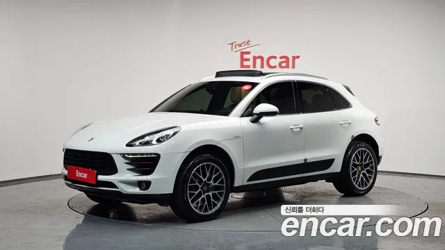 Porsche Macan 2016