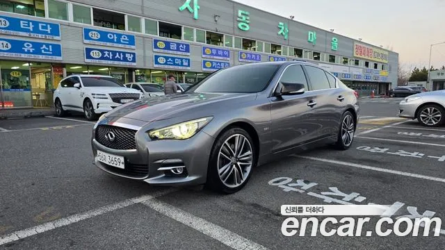 Infiniti Q50 2014