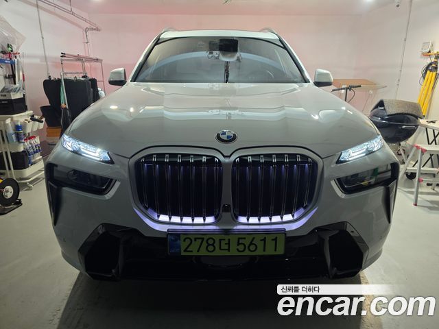 BMW X7 2025