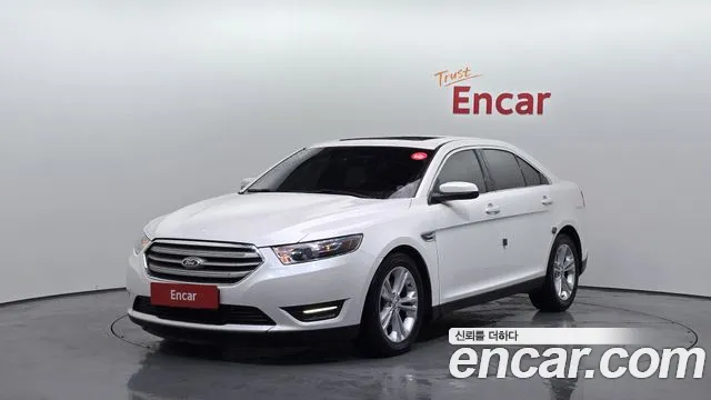 Ford Taurus 2016