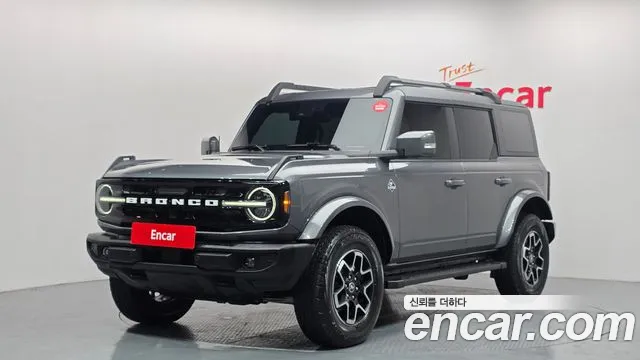 Ford Bronco 2023