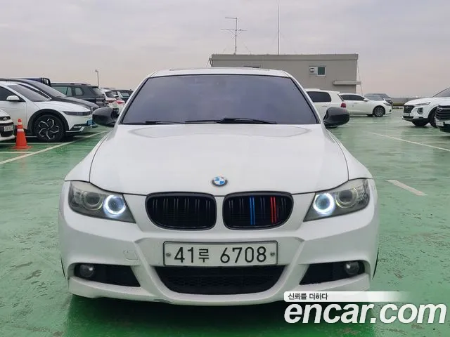 BMW 3-Series 2011