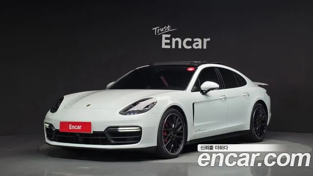 Porsche Panamera 2019