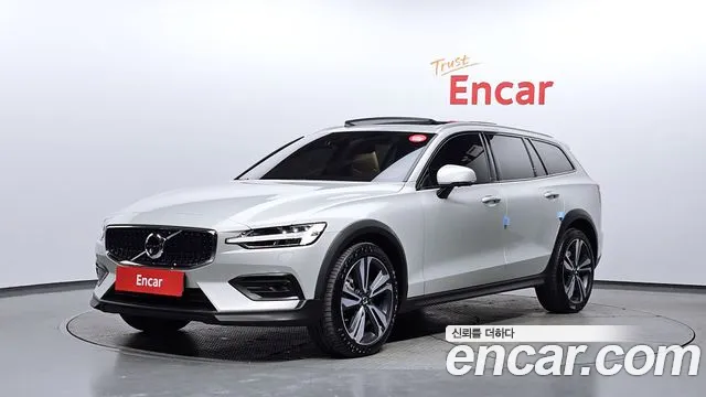 Volvo V60 2020