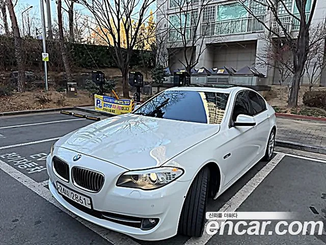 BMW 5-Series 2012