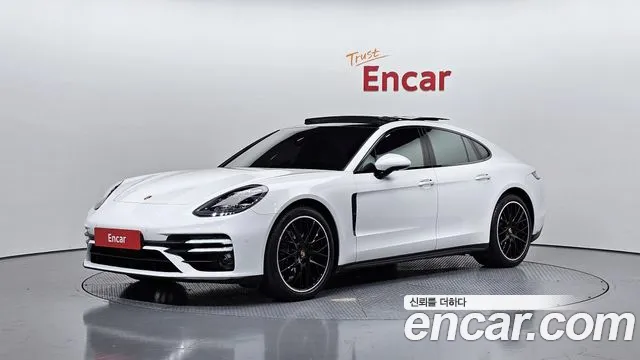 Porsche Panamera 2022