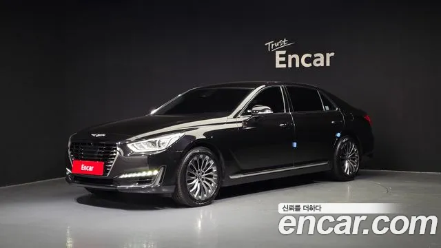 Genesis EQ900 2018